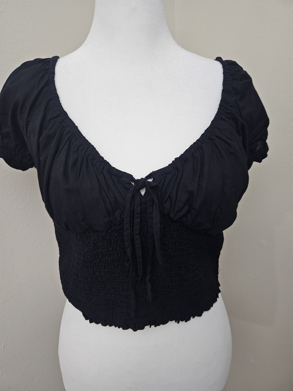 American Eagle Women’s Black Smocked Crop Top with Tie Front